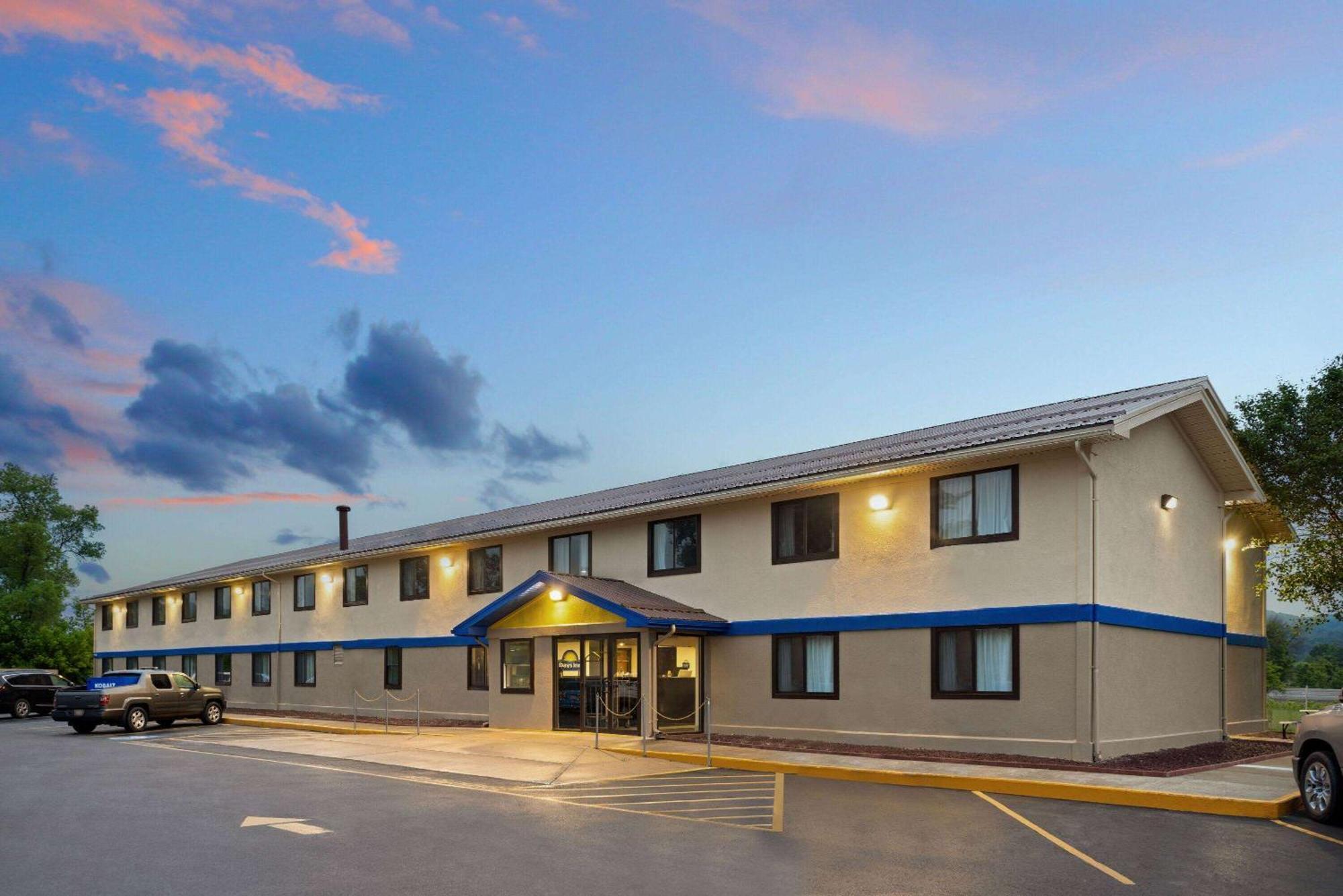 Days Inn By Wyndham Hornell Ny Екстер'єр фото